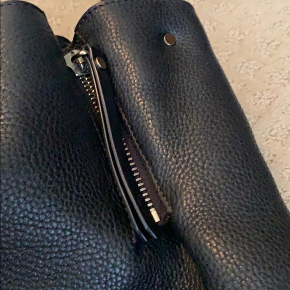 Burberry tote - Picture 6 of 13